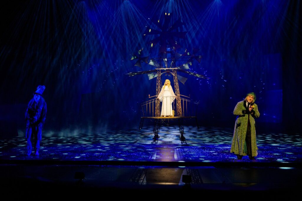 Szene aus dem Musical Der Geist der Weihnacht im Festspielhaus Neuschwanstein