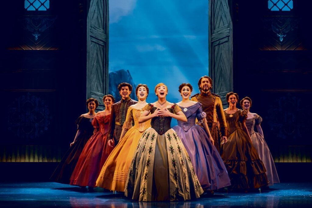 Die Eiskönigin Elsa Ensemble Zum ersten Mal