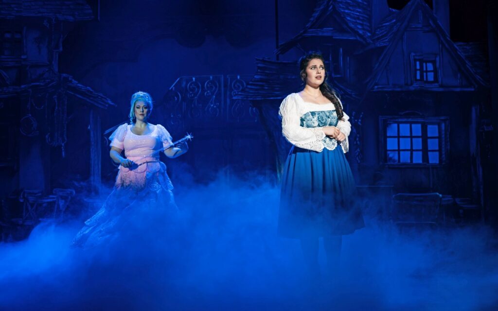 Die Schöne und das Biest Jubiläumstour Bella und Fee