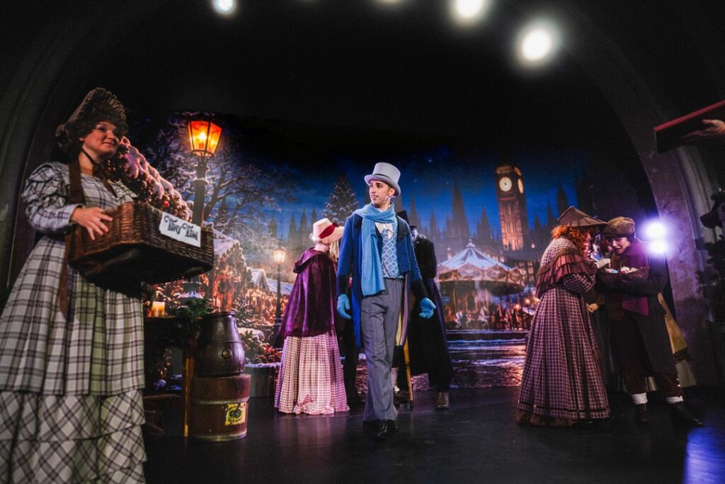 Szene aus EINE WEIHNACHTSGESCHICHTE, dem Musical nach Charles Dickens