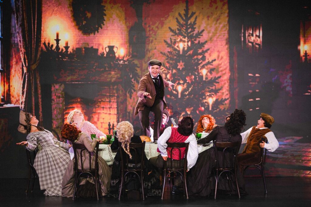 Szene aus EINE WEIHNACHTSGESCHICHTE, dem Musical nach Charles Dickens