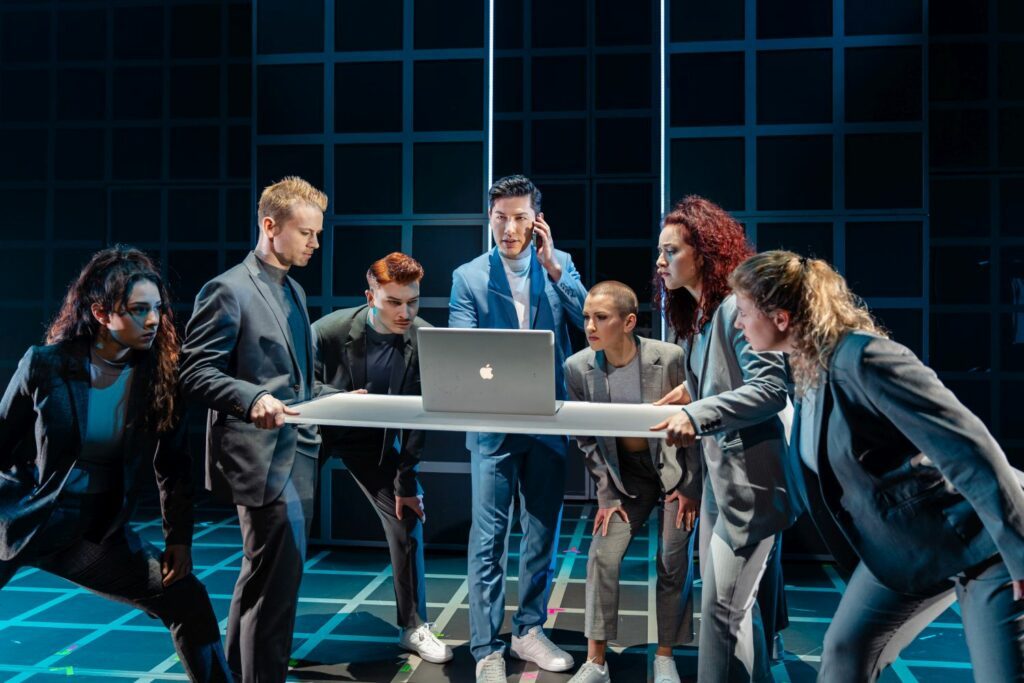 Ghost Ensemble mit Laptop