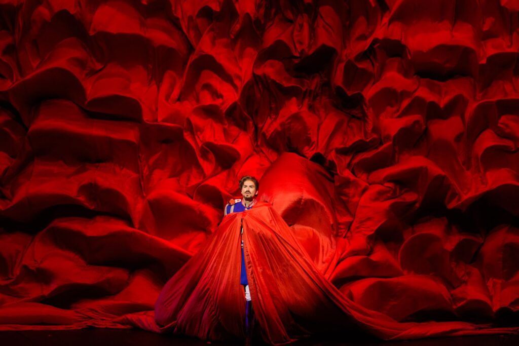 Ludwig² - Das Musical Ludwig in Rot