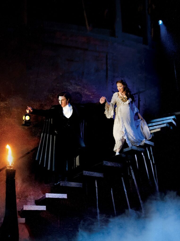 Das Phantom der Oper UK Phantom und Christine in den Katakomben