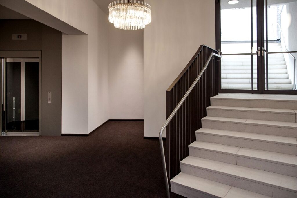 Raimund Theater Treppenaufgang