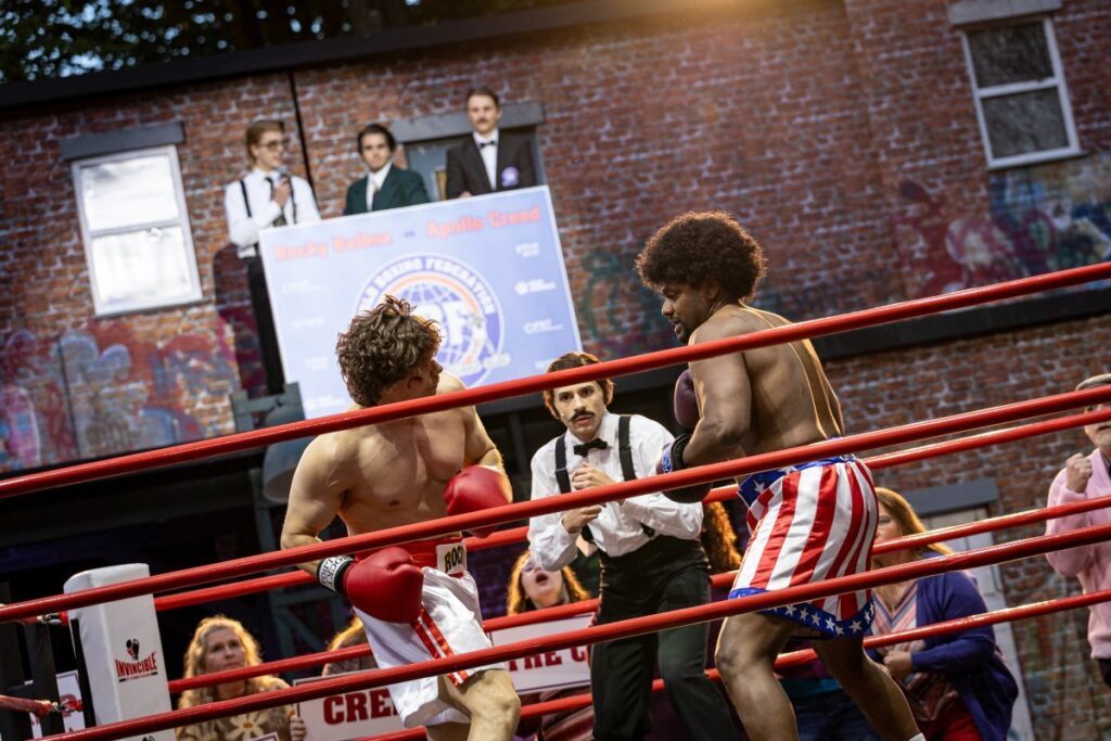 Der Boxkampf zwischen Rocky und Apollo Creed im Musical ROCKY