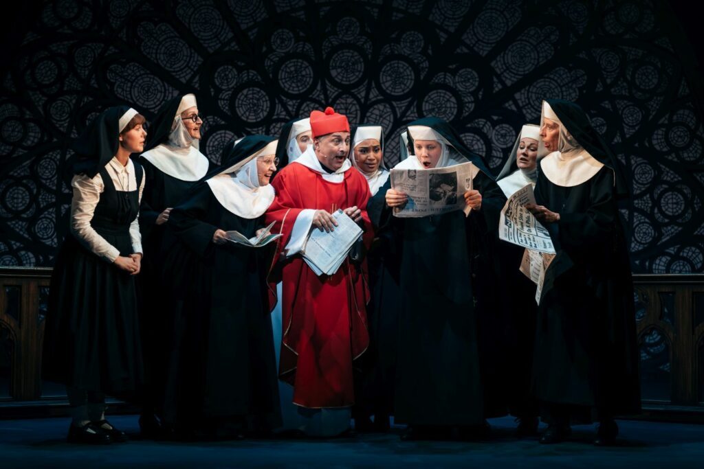 Sister Act Showslot Papst mit Nonnen