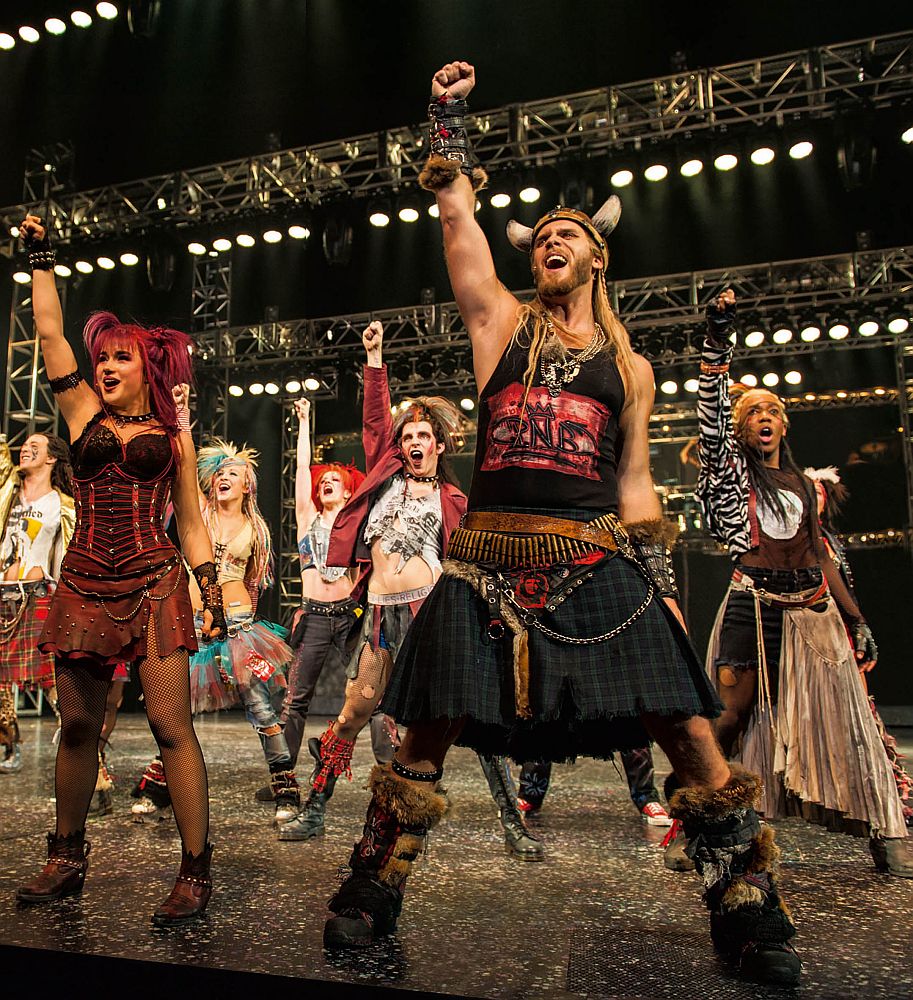 WE WILL ROCK YOU rockt Köln Musical1