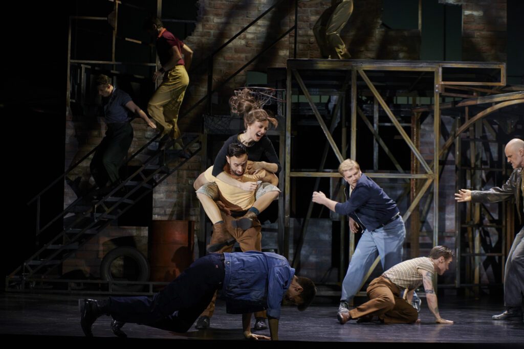 West Side Story Hagen - Anna Hirzberger, Adriano Sanzo, Magnus Jahr, Ensemble